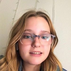 Meet your Posher, Molly